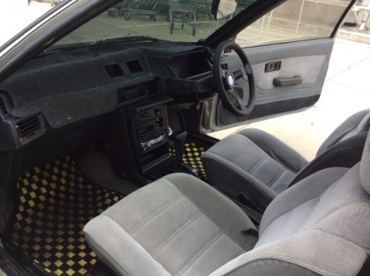 ขายรถมิตซู แชมป์ 3 ประตู ปี 92 เครื่องเดิม 1.5 เกียร์ออโต้ ติดแก๊ส LPG พวงมาลัยเพาเวอร์ ภายในเบาะสวยเดิม แอร์เย็น วิทยุ CD  ตัวถังเดิม สีเต็ม แร็คหลังคาพร้อม แม็ก 15 รถขับดี หายาก พร้อมใช้ครับ