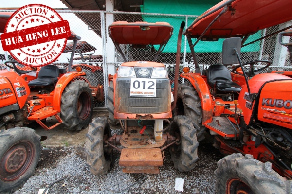 AUC 6 Code 012  แทรกเตอร์  KUBOTA L3608+RX162D ราคา เริ่มต้นการประมูล 210,000 บาท