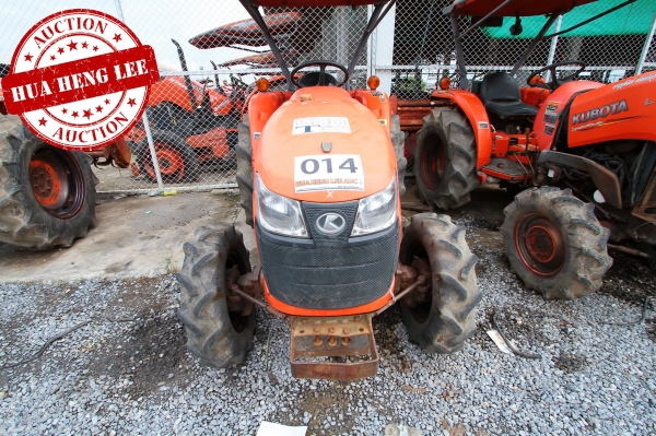 AUC 6 Code 014  แทรกเตอร์  KUBOTA L3608+RX162D ราคา เริ่มต้นการประมูล 230,000 บาท