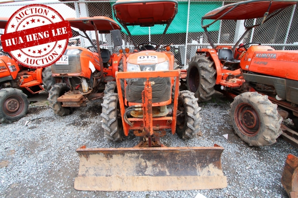 AUC 6 Code 015  แทรกเตอร์  KUBOTA L3608+RX162D+SD160 ราคา เริ่มต้นการประมูล 245,000 บาท