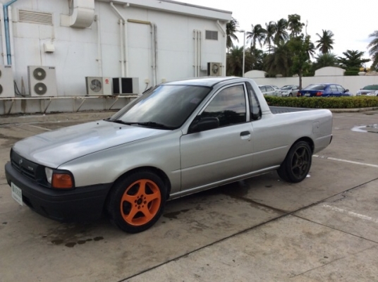 ขายรถ นิสสัน nv ปี 96 เครื่องเดิม 1.5 เกียร์ธรรมดา ภายในสวย ไม่มีแตกหัก เบาะสวย แอร์เย็นฉ่ำ สะอาด ตัวถังบางเดิมสวย ไม่มีชน สีเต็มเงา แม็ก 15 รถขับดี ไม่เคยติดแก๊ส พร้อมใช้ครับ