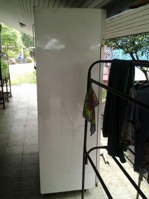 ขายตู้เย็นมือสองจ้า ใช้งานได้ปรกติแน่นอน ขายตู้เย็นมือสองจ้า ใช้งานได้ปรกติแน่นอน