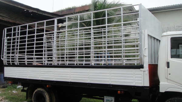 HINO ฃุปเปอร์เสี่ย 117แรง ยาว5.50ม.  เครื่องดี คัสฃีสวยจัด