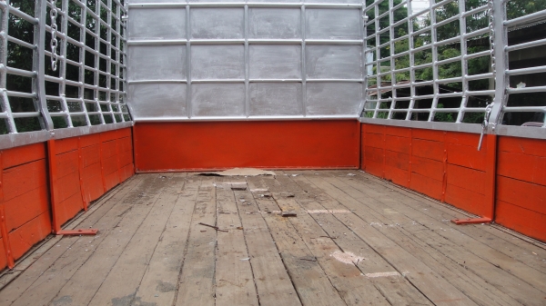 HINO ฃุปเปอร์เสี่ย 117แรง ยาว5.50ม.  เครื่องดี คัสฃีสวยจัด