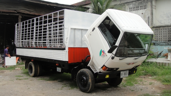 HINO ฃุปเปอร์เสี่ย 117แรง ยาว5.50ม.  เครื่องดี คัสฃีสวยจัด