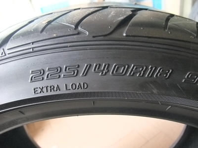 ยาง Dunlop 225/40/18 ปี 12