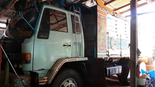 **1,270,000 บ.ต่อรอง**ขาย10ล้อ2เพลาดั้ม "นางฟ้า195" ISUZU ROCKY FVZ32MZPR 6HE1 BOINTER นางฟ้าแท้ เครื่อง 6HE1-195 Bointer เกียร์เดิม ZF เครื่องแห้งๆ แน่นๆ แรงดี เกียร์ดีไม่มีหลุด ช่วงล่างเดิม คัสซีดีเดิม ไม่ปะไม่ดาม กระบะดั้มเนียมเกษตรสภาพสวย พื **1,270,000 บ.ต่อรอง**ขาย10ล้อ2เพลาดั้ม "นางฟ้า195" ISUZU ROCKY FVZ32MZPR 6HE1 BOINTER นางฟ้าแท้ เครื่อง 6HE1-195 Bointer เกียร์เดิม ZF เครื่องแห้งๆ แน่นๆ แรงดี เกียร์ดีไม่มีหลุด ช่วงล่างเดิม คัสซีดีเดิม ไม่ปะไม่ดาม กระบะดั้มเนียมเกษตรสภาพสวย พื