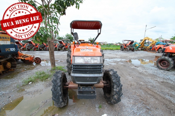 AUC 6 Code 020  แทรกเตอร์  KUBOTA L4508+RX180F ราคา เริ่มต้นการประมูล 195,000 บาท