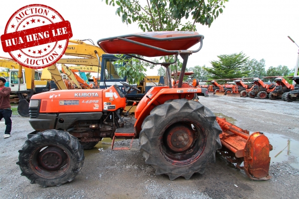AUC 6 Code 020  แทรกเตอร์  KUBOTA L4508+RX180F ราคา เริ่มต้นการประมูล 195,000 บาท