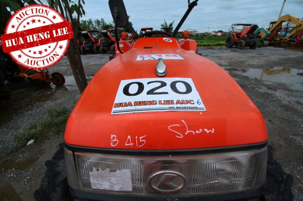 AUC 6 Code 020  แทรกเตอร์  KUBOTA L4508+RX180F ราคา เริ่มต้นการประมูล 195,000 บาท