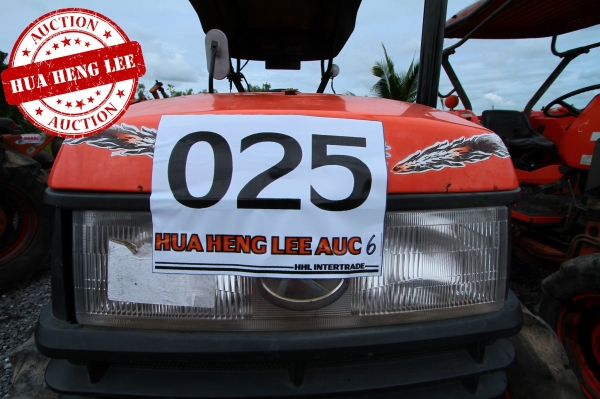 AUC 6 Code 025  แทรกเตอร์  KUBOTA L4508+RX180 ราคา เริ่มต้นการประมูล 190,000 บาท