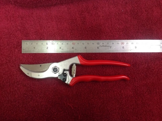 กรรไกรตัดกิ่งไม้ FELCO 4 swiss made กรรไกรตัดกิ่งไม้ FELCO 4 swiss made