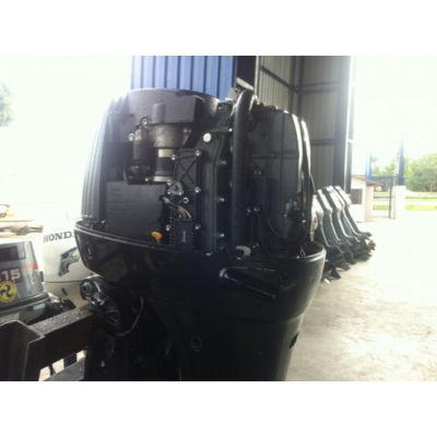 ขายเครื่องยนต์เรือเร็ว Suzuki DF140 4จังหวะ 4สูบ มือสองนำเข้าจากญี่ปุ่น