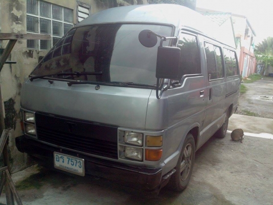 ขายรถตู้โตโยต้า หลังคาสูง ถูก