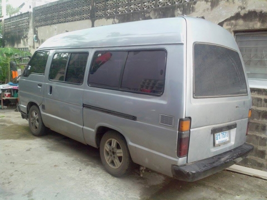 ขายรถตู้โตโยต้า หลังคาสูง ถูก