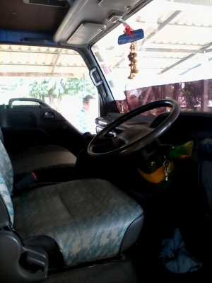 ขาย6ล้อ NPR สภาพสวยพร้อมใช้งานยาว5เมตร30 ยางดี เครื่อง130 แรงโบร์ คัสซี่สวย