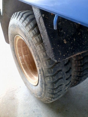 ขาย6ล้อ NPR สภาพสวยพร้อมใช้งานยาว5เมตร30 ยางดี เครื่อง130 แรงโบร์ คัสซี่สวย