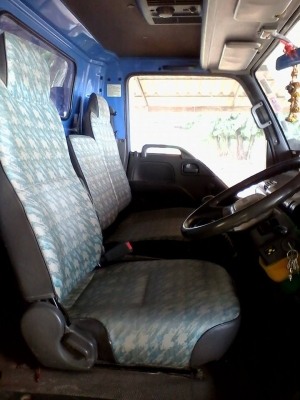 ขาย6ล้อ NPR สภาพสวยพร้อมใช้งานยาว5เมตร30 ยางดี เครื่อง130 แรงโบร์ คัสซี่สวย