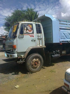 ขายISUZU240นางฟ้าแท้ สภาพสวยพร้อมใช้ ราคาต่อรองได้ ติดต่อได้ที่คุณ อ๊อฟ พิจิตร 086-737-9991