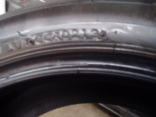 ขายยาง195 50 16ยี่ห้อบริดสโตนปี13นะครับ