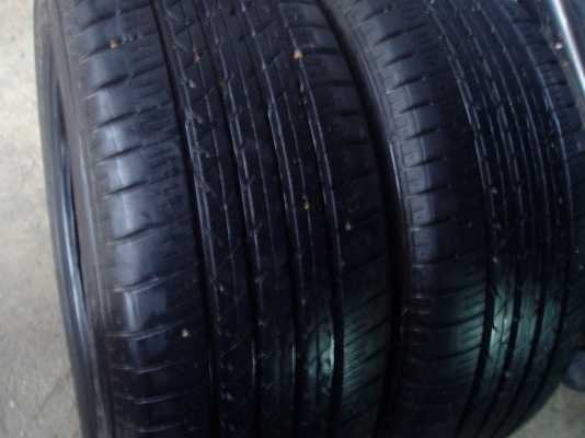 ขายยาง195 50 16ยี่ห้อบริดสโตนปี13นะครับ