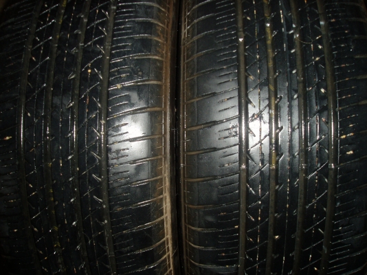 ขายยาง195 50 16ยี่ห้อบริดสโตนปี13นะครับ