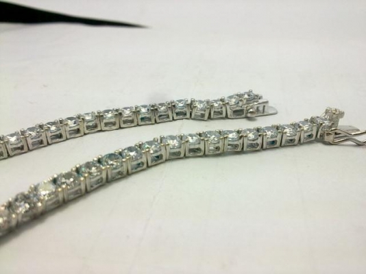 สร้อยข้อมือเงินประดับพลอย2เส้น