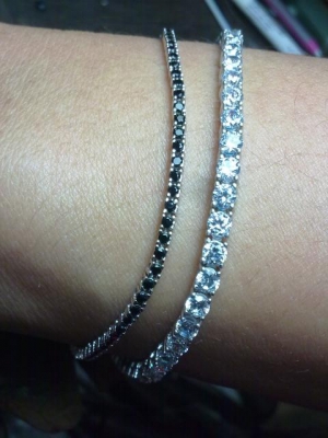 สร้อยข้อมือเงินประดับพลอย2เส้น