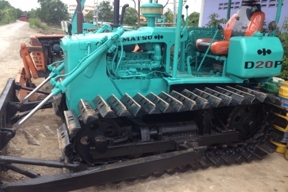 ขาย D2-3 สภาพสวย พร้อมใช้งาน เครื่องดี ช่วงล่างดี ใบเเทร็กเต็ม