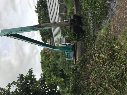 ให้เช่ารถ แบคโฮบูมยาว พร้อมโป๊ะ