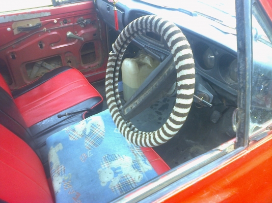 ฝากขายรถดัสสัน้างเหยียบ4ขอไฟนอนทะเบียนพร้อมสนใจ0852665933