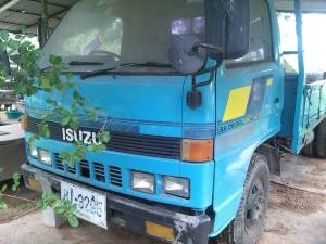 หกล้อ อีซูซุ NKR110แรง ยกหัวได้ สภาพพร้อมใช้งาน ภาษี58 ทะเบียนพร้อมโอน รถบ้านแท้ๆ ครับ