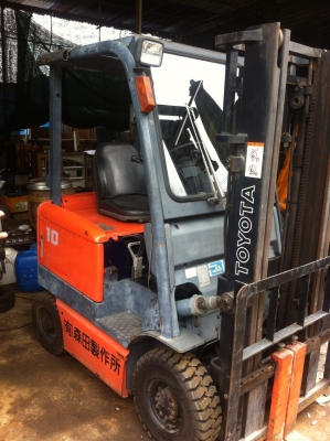 ขายรถยกไฟฟ้า1.0 ตัน เสาสูง 3.0 เมตร