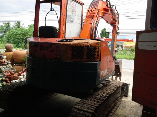 ขายรถแมคโฮ   KOMATSU    PC 50 UU    รถพร้องใช้งาน  เครื่องดี  ปั้มแรงการทำงานไว เองแน่นขายราคา ถูกมากเจ้าของขายเองค่ะ