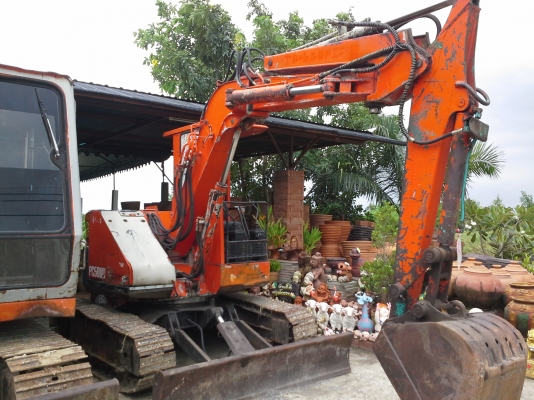 ขายรถแมคโฮ   KOMATSU    PC 50 UU    รถพร้องใช้งาน  เครื่องดี  ปั้มแรงการทำงานไว เองแน่นขายราคา ถูกมากเจ้าของขายเองค่ะ