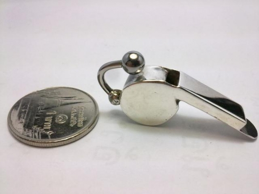 นกหวีดเงิน