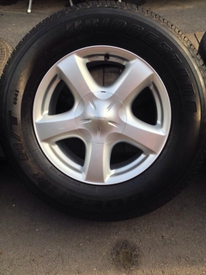 ล้อ แม็ก isuzu all new v cross ถอดป้ายแดง พร้อมยาง bridgestone 265-65-17 ปี 12