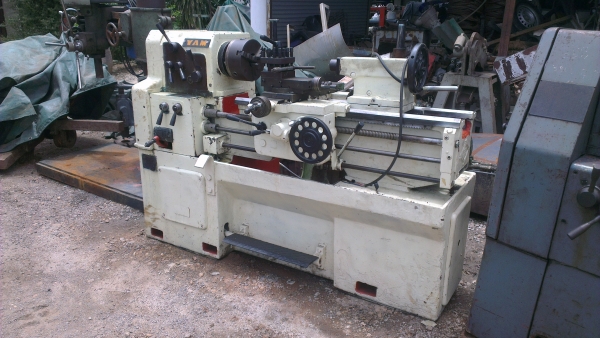 Sell> ขายแท่นกลึงมือสอง Yam Taiwan 4 ฟุต 3 เพลา มีเบลค เครื่องพร้อมใช้งาน หน้าแท่นสวย ราคาโดนใจ นครปฐมครับ