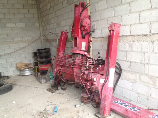 ขายสด  ผ่อน หกล้อ  KM  779   เครื่องแน่น ๆ 117HP