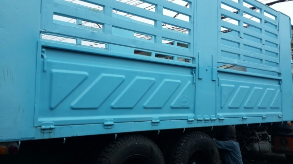 ขายกระบะ 10 ล้อโชห่วย 3 มิดลอนเฉียง ยาว 6 เมตร ยกลงจากอีซูซุ 195 สภาพดีมาก พร้อมใช้ ขายกระบะ 10 ล้อโชห่วย 3 มิดลอนเฉียง ยาว 6 เมตร ยกลงจากอีซูซุ 195 สภาพดีมาก พร้อมใช้