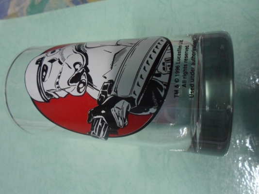 แก้วสะสม 12 ใบ เป๊ปซี่สตาร์วอร์ และโค้กเวิร์ลคัพ ขายเหมา 1,000