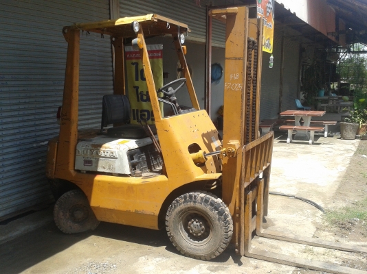 ขายโฟล์คลิฟท์ TOYOTA ยก 1.5 ตัน สภาพพร้อมใช้