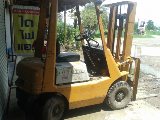 ขายโฟล์คลิฟท์ TOYOTA ยก 1.5 ตัน สภาพพร้อมใช้