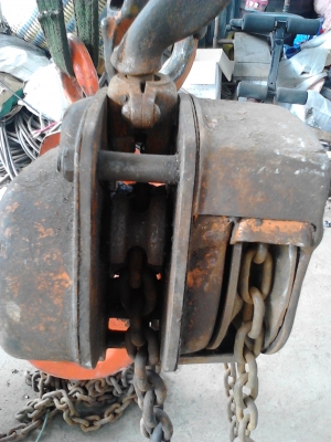 ขาย..รอก VITAL 2ตัน