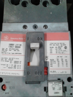 ขาย...เบรคเกอร์ 13 ตัว