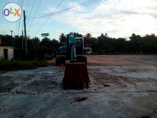 ขายแบคโค KOBELCO MARK V 200-5 เครื่องเดิม ปั๊มเดิม ไฟฟ้าเต็ม เอวแน่น ช่วงล่างเต็ม แอร์เย็น สภาพพร้อมใช้งาน เอกสารเล่มทะเบียนพร้อมโอน สนใจโทร 090-8588220คุณนะ ID:narong498 หรือ www.truck.in.th/498