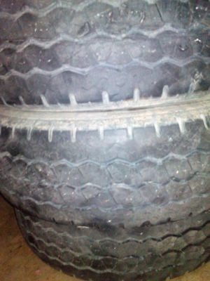 ขายยางบริชสโตน215/70/15ปี13ชุด4เส้น