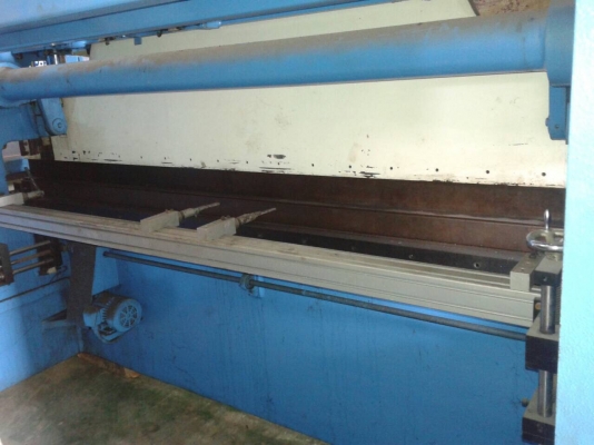 ขายเครื่องพับ10ฟุตพับได้3.2มิลยี่ห้อGMSของสิงค์โปปี2002