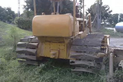 ขายถูกๆครับ แทรคเตอร์ CATERPILLAR D4D มี 2 คันครับ เอกสารอินวอยครับ