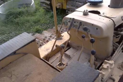 ขายถูกๆครับ แทรคเตอร์ CATERPILLAR D4D มี 2 คันครับ เอกสารอินวอยครับ